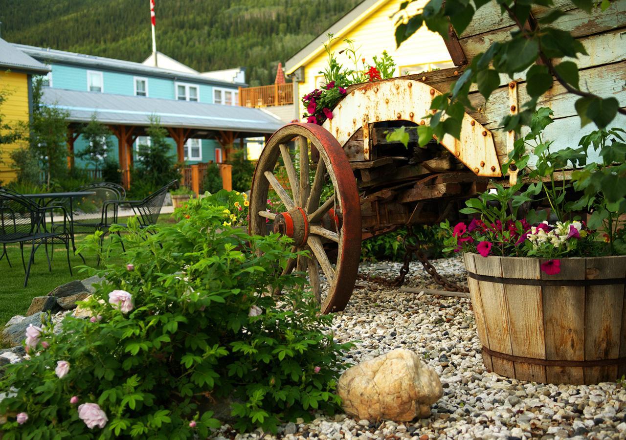 Holland America Dawson City Inn Exteriér fotografie